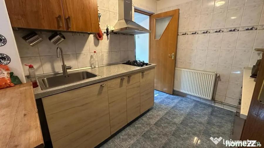 Casă cu 3 camere cu Teren 162 Mp în Vatra Luminoasă
