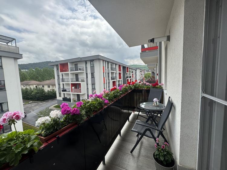 Apartament cu 2 camere decomandat, mobilat în Florești