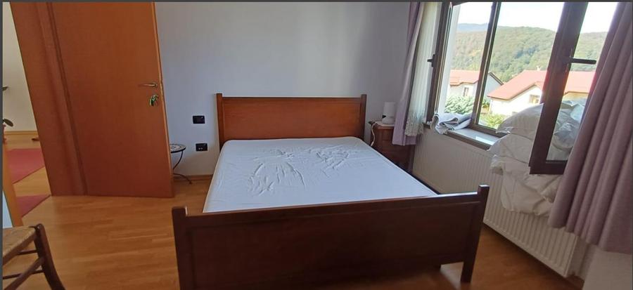 Casă individuală cu 4 camere cu Canalizare în Bunloc