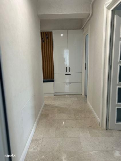 Apartament cu 2 camere decomandat în Breazu