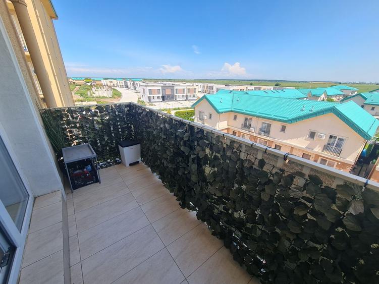 Apartament cu 3 camere semidecomandat în Ștefăneștii de Jos