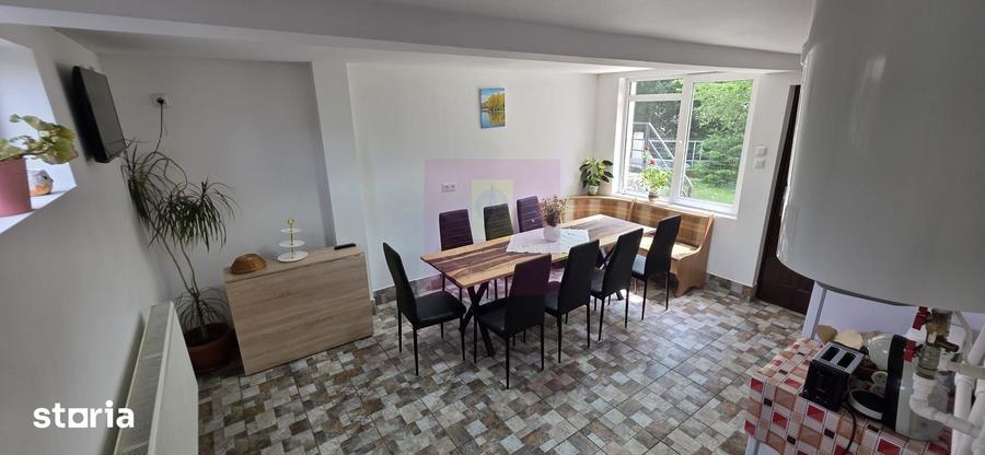 Casă cu 7 camere cu Teren 1267 Mp în Valea Doftanei