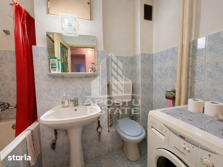 Apartament cu 2 camere decomandat în Circumvalațiunii
