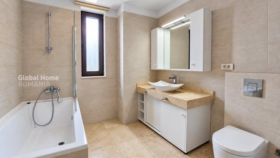 Duplex cu 7 camere cu Canalizare în Pipera