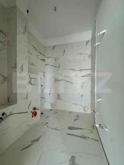 Penthouse cu 3 camere decomandat, mobilat în Florești