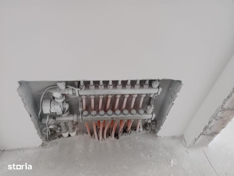 Casă cu 6 camere cu Teren 252 Mp în Central