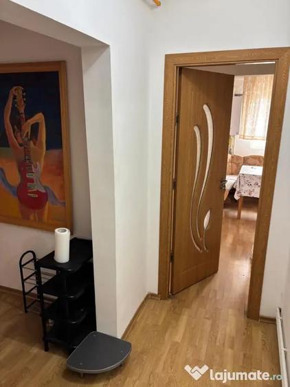 Apartament cu 2 camere decomandat în Gară