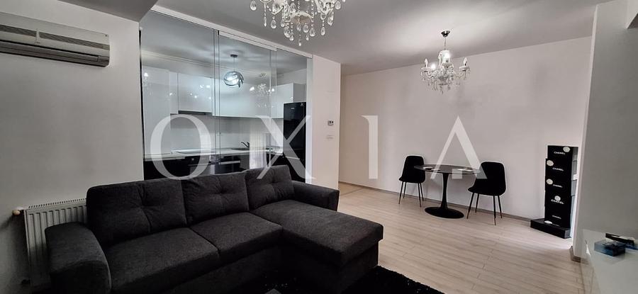Apartament cu 2 camere semidecomandat, mobilat în Aradului