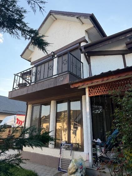 Casă individuală cu 5 camere cu Canalizare în Central