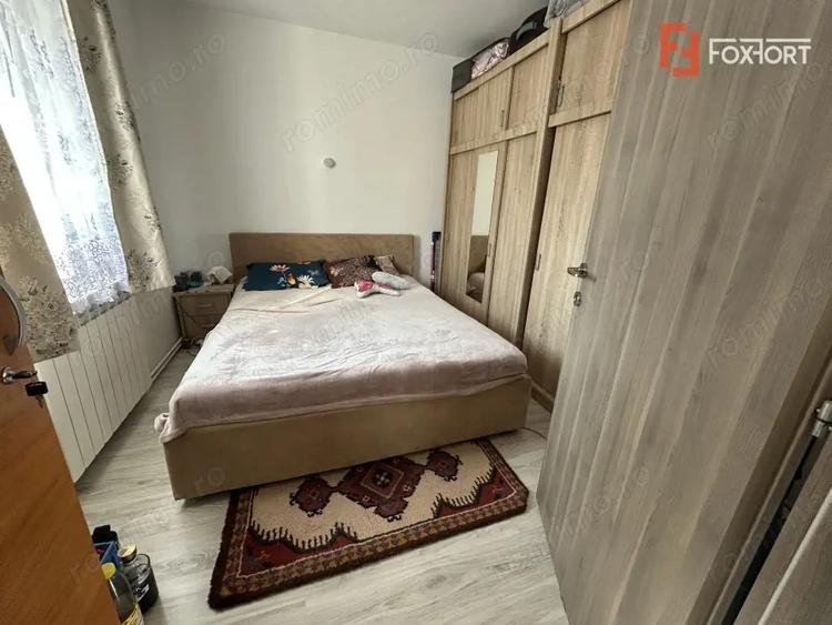 Apartament cu 3 camere semidecomandat, mobilat în Șag