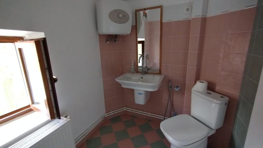 Apartament cu 3 camere decomandat în Capitale