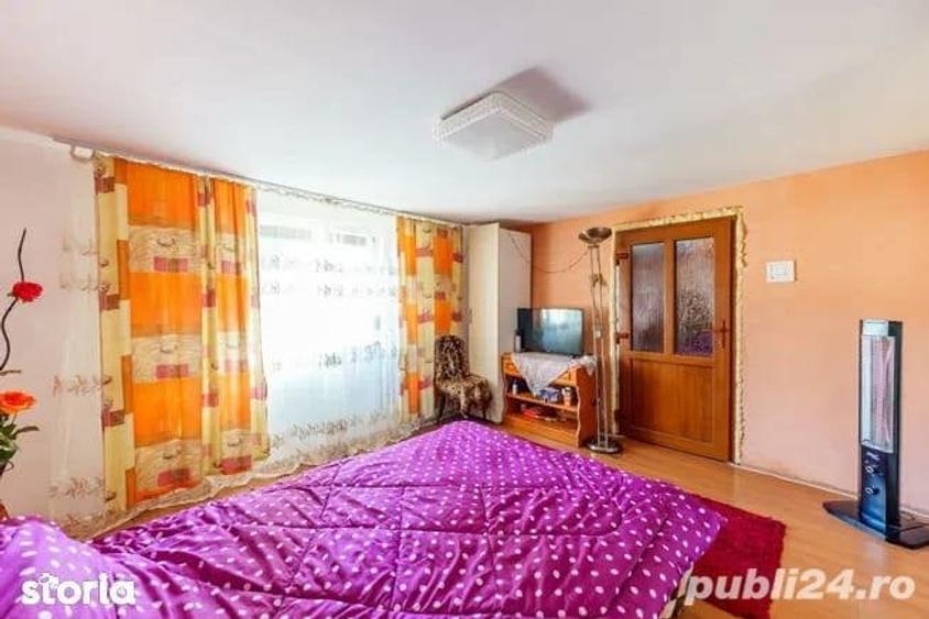 Casă cu 4 camere în Central