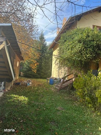 Casă cu 4 camere decomandat cu Teren 1500 Mp în Poiana