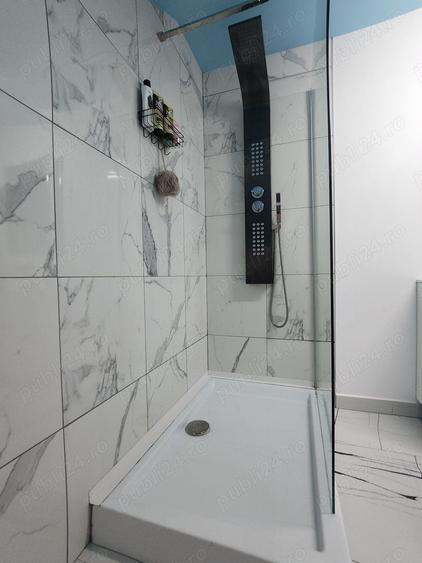Casă cu 5 camere cu Teren 422 Mp în Bascov