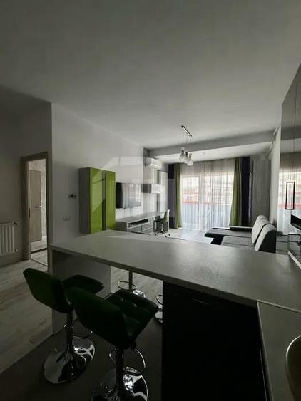 Apartament cu 2 camere semidecomandat, mobilat în Bună Ziua