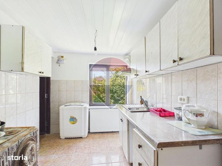 Casa P+1 cu teren, livada si vie Pucioasa| Acces facil Sinaia - 2