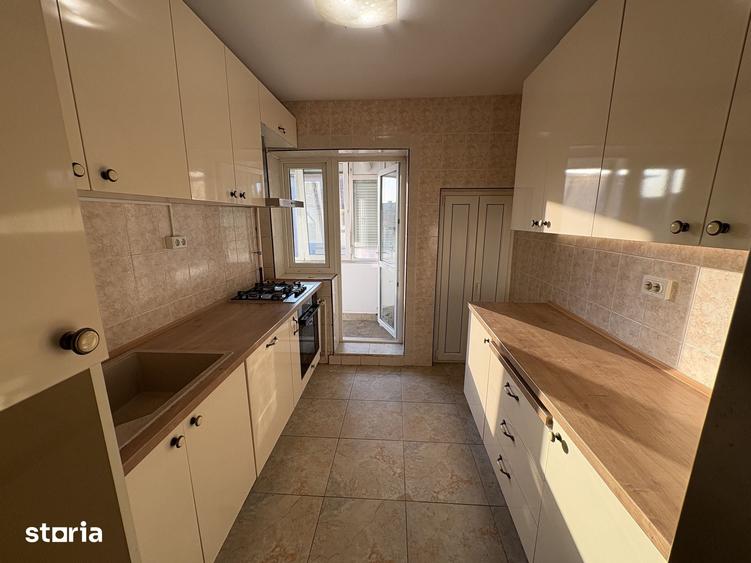 Apartament cu 3 camere în Grivița
