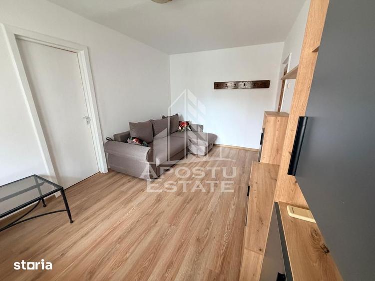 Apartament cu 2 camere, mobilat în Soarelui