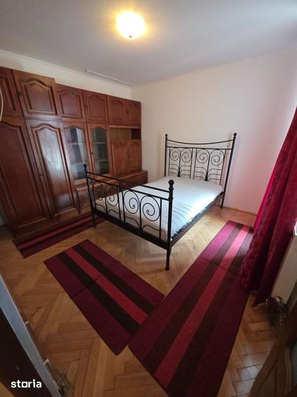 Apartament cu 3 camere decomandat în Burdea