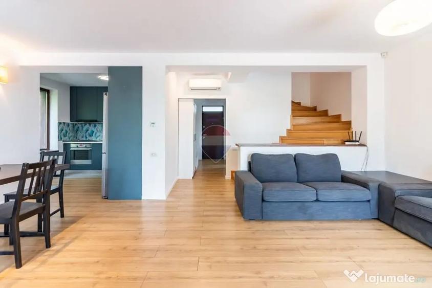 Casă cu 6 camere cu Teren 751 Mp în Corbeanca