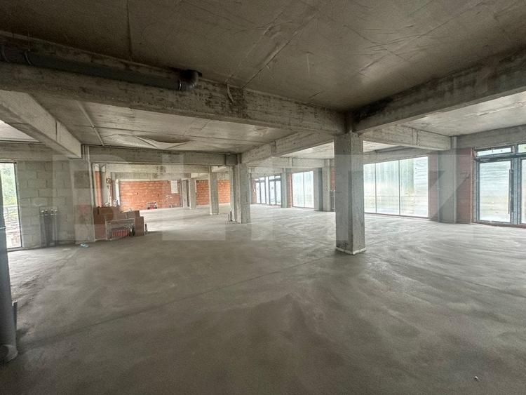 Spațiu comercial, de 100 mp, în Central