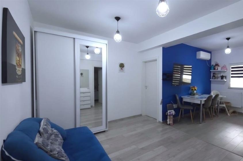 Apartament cu 2 camere semidecomandat, mobilat în Nord