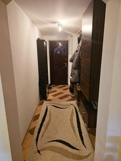 Apartament cu 3 camere decomandat în Orizont