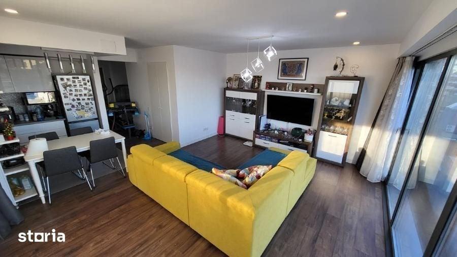 Apartament cu 3 camere în Gara de Nord