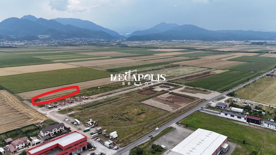 Teren Construcții intravilan de 6269 mp, în Est