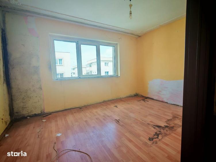 Oportunitate de renovare! 2 camere, 53 mp, etaj 3/4, loc de parcare - 2