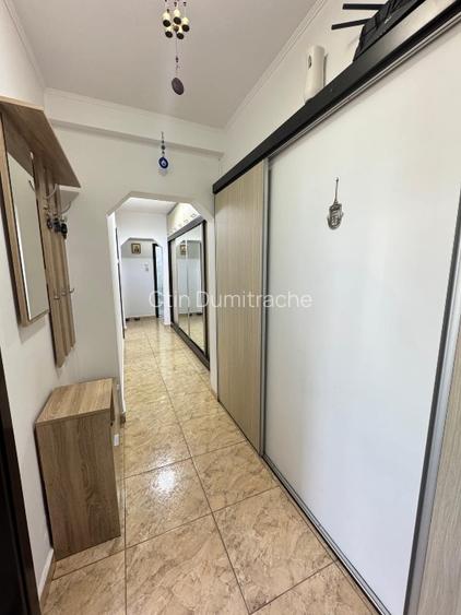 Apartament cu 3 camere decomandat în Brâncoveanu
