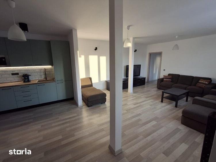 Apartament cu 3 camere semidecomandat în Floreasca