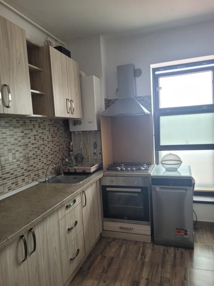 Apartament cu 2 camere decomandat în Km 5