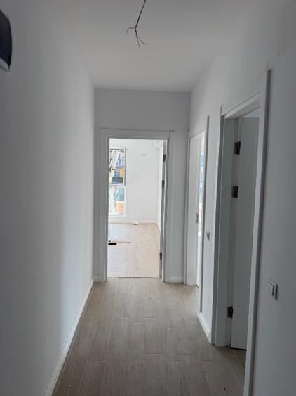 Apartament cu 2 camere decomandat în Theodor Pallady