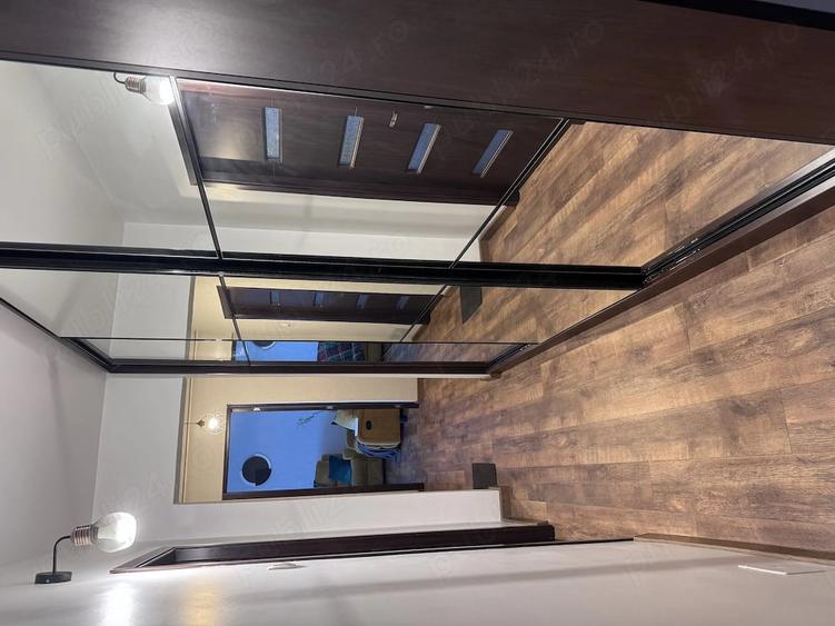 Apartament cu 3 camere nedecomandat în Nord