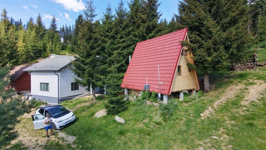Casă cu 2 camere în Muntele Cacovei