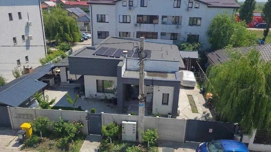 Casă individuală cu 5 camere cu Canalizare în Pielești