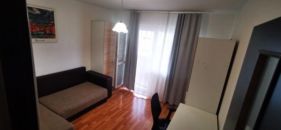 Apartament cu 3 camere decomandat în Mărăști