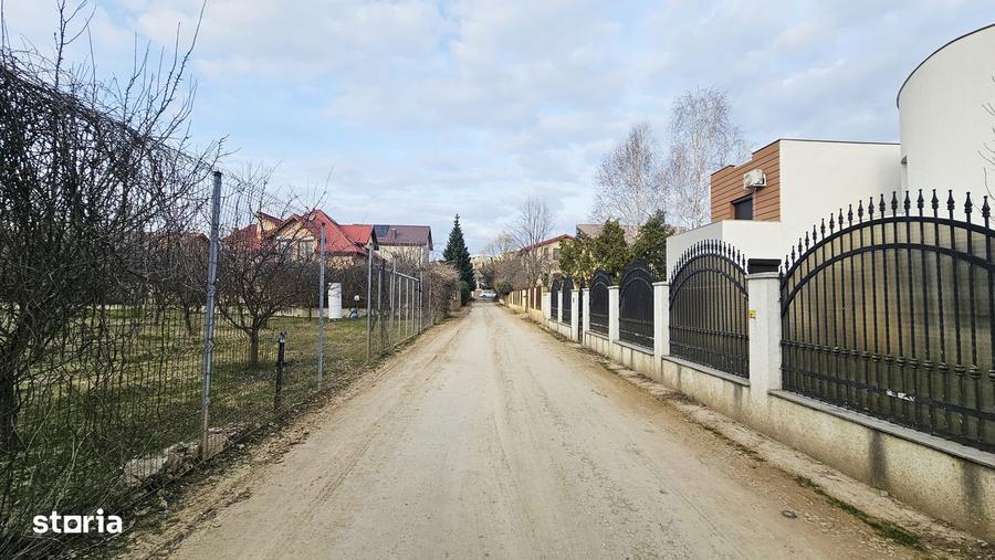Teren de 1000 mp, în Gruiu