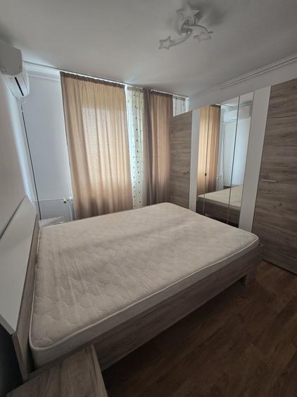 Apartament cu 2 camere decomandat în Runcu