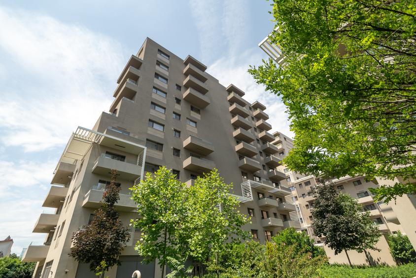 Apartament cu 3 camere decomandat în Ștefan cel Mare