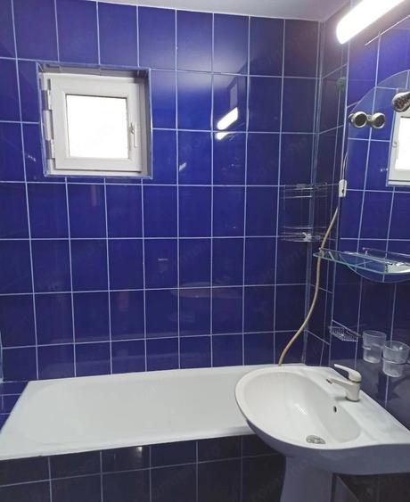Apartament cu 2 camere decomandat în Micro 18