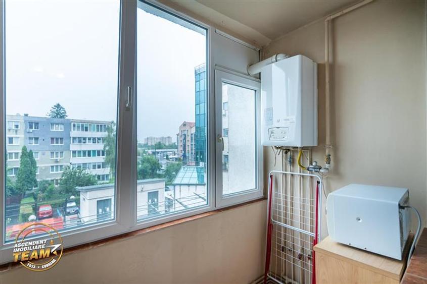 Garsonieră circulară în Centrul Civic