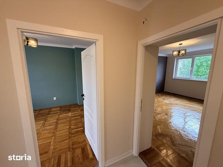 Apartament cu 2 camere decomandat în Central