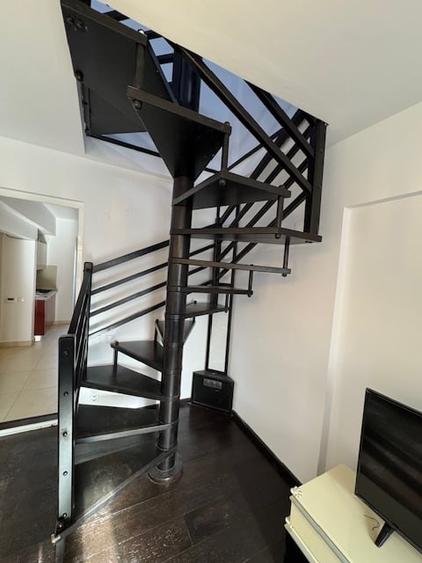 Apartament cu 3 camere semidecomandat în Vatra Luminoasă