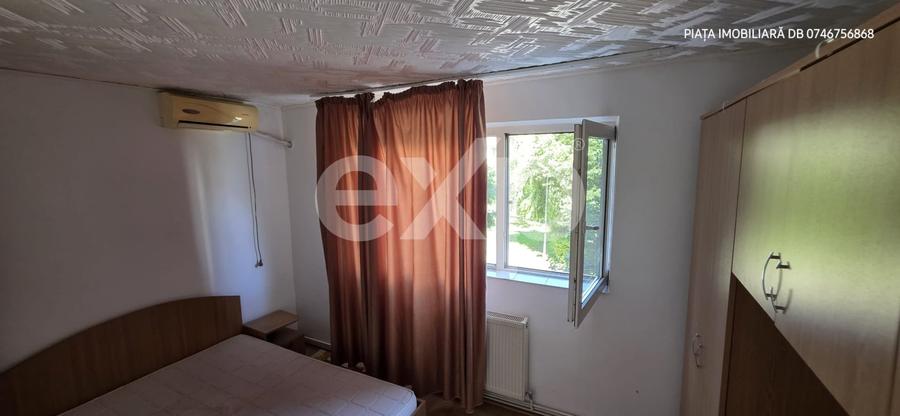Apartament cu 2 camere semidecomandat, mobilat în Micro 11