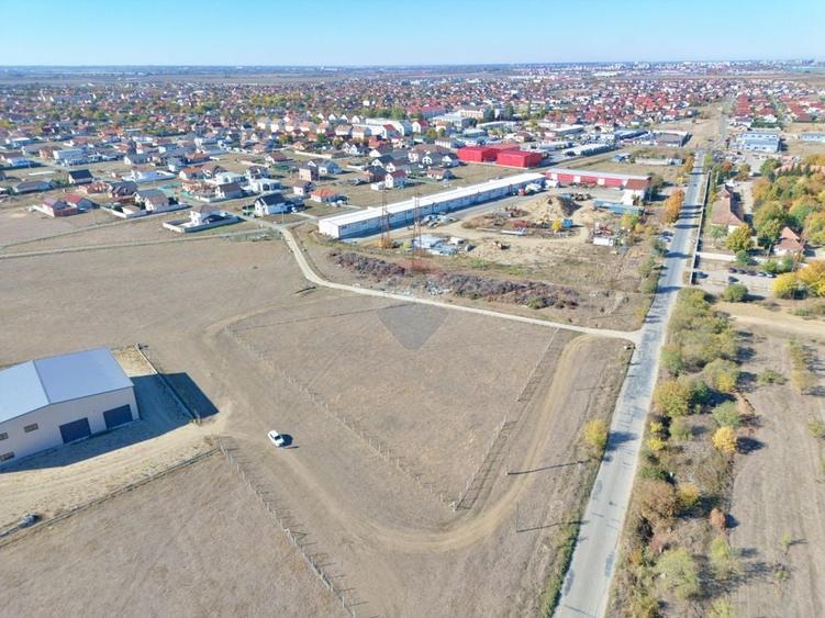 Teren Construcții intravilan de 4804 mp, în Vladimirescu
