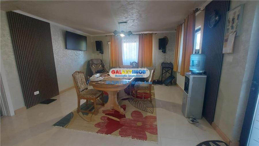 Casă cu 4 camere cu Teren 2000 Mp în Central
