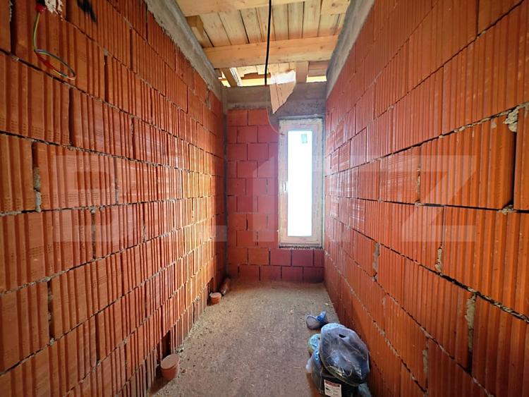 Casă individuală cu 4 camere cu Teren 600 Mp în Paleu