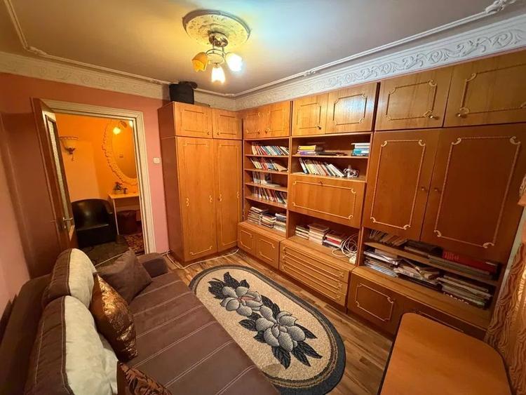 Apartament cu 3 camere decomandat, mobilat în Km 4-5